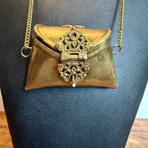 Vintage Brass Purse/ Pillow Purse 1930’s - Picture 15 of 16